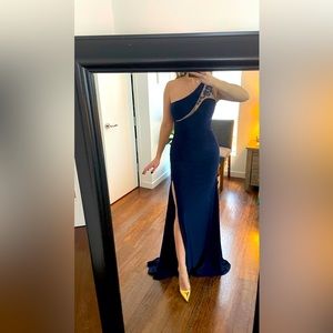 Lotus Trends One Shoulder Gown